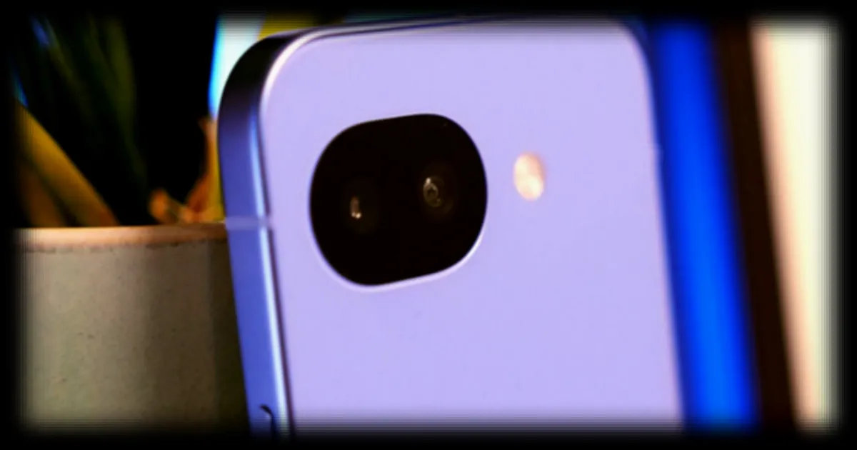 Google s'inspire de Nothing pour le design du Pixel 11