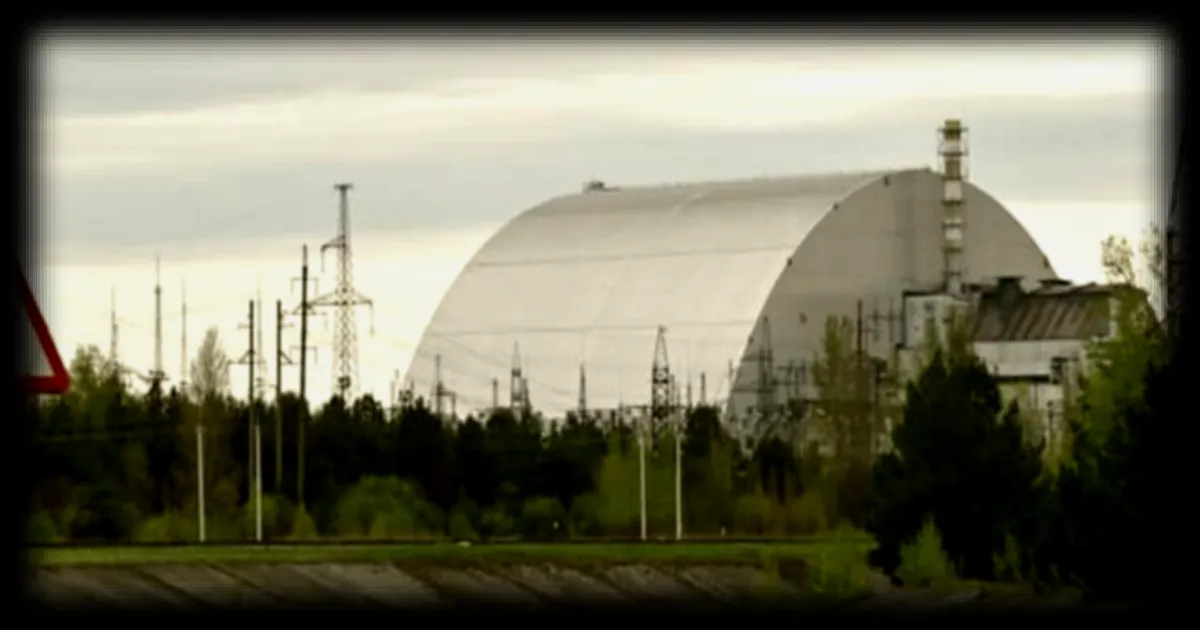Greenpeace alerte sur un risque de rejets radioactifs en cas d'effondrement de l'enceinte de confinement de Tchernobyl