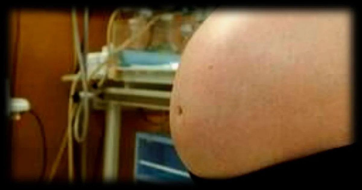 Grossesse, âge maternel et cancer du sein : comprendre les risques post-partum