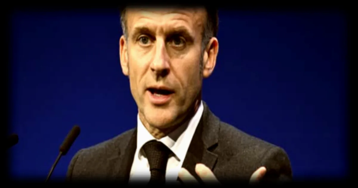 Guerre en Ukraine : Emmanuel Macron très sceptique sur une paix à court terme