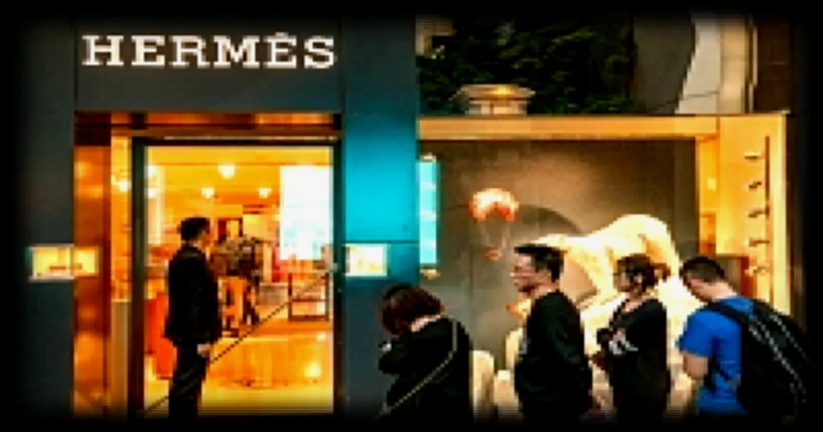 Hermès chute de 10,6 % en Bourse après des résultats semestriels jugés décevants en Chine