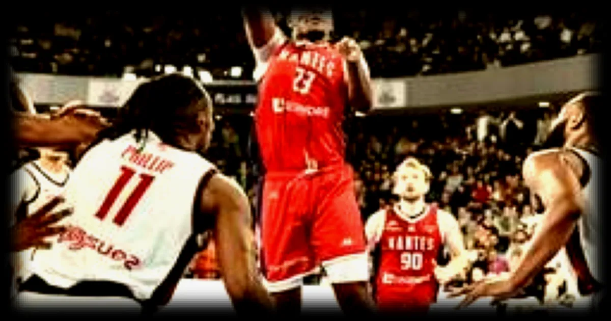 Hugo Mienandi prolonge son contrat avec le Nantes Basket Hermine jusqu'en 2028