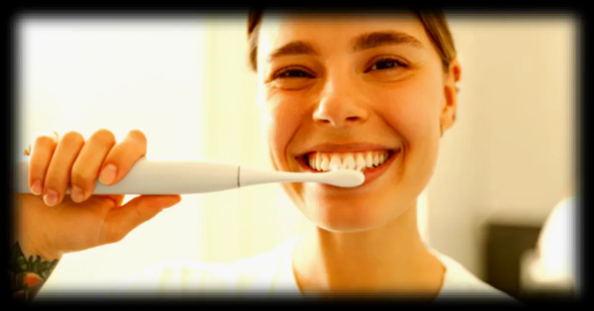 Hygiène bucco-dentaire : trois produits plébiscités par une journaliste santé pour un soin quotidien optimal