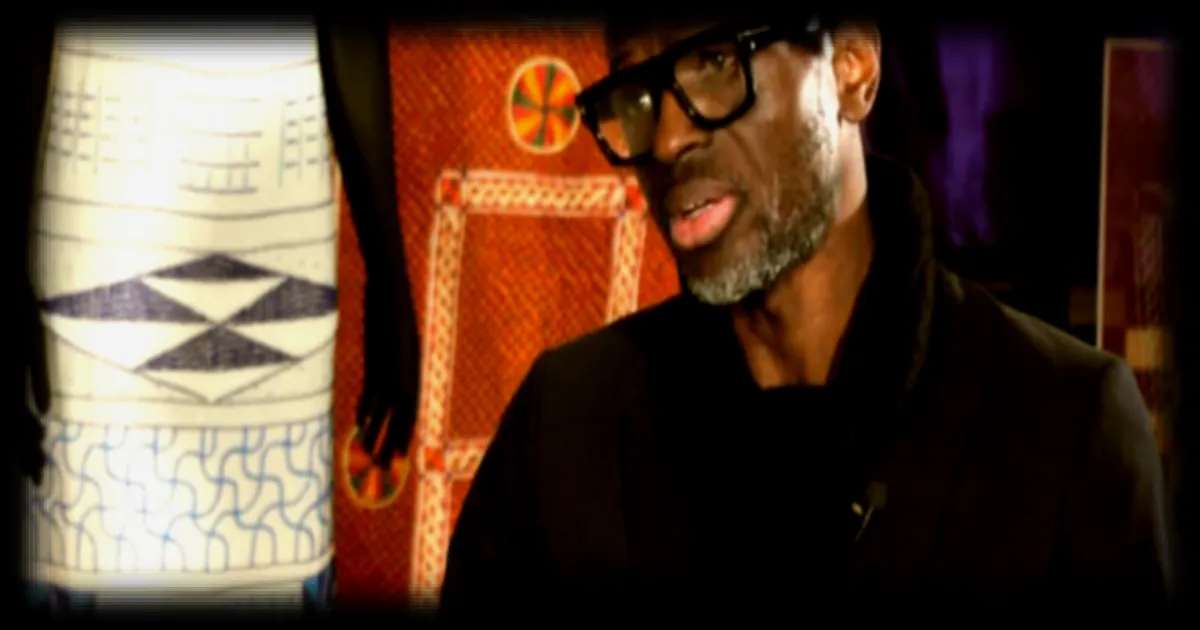 Imane Ayissi, couturier star de l'exposition 'Africa Fashion' au Quai Branly