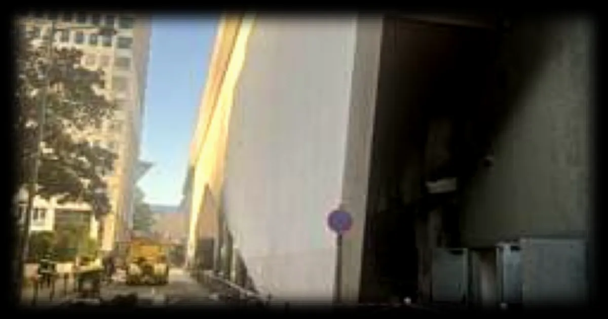 Incendie rue Yvonne Jean-Haffen à Rennes : un feu de poubelle endommage le cinéma Pathé et un Quick