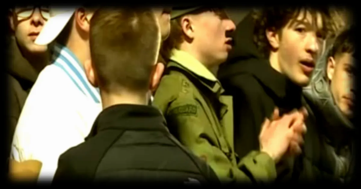 Incident en tribune lors de Newcastle-La Rochelle : un jeune supporter déguisé en Hitler repéré lors de la Challenge Cup