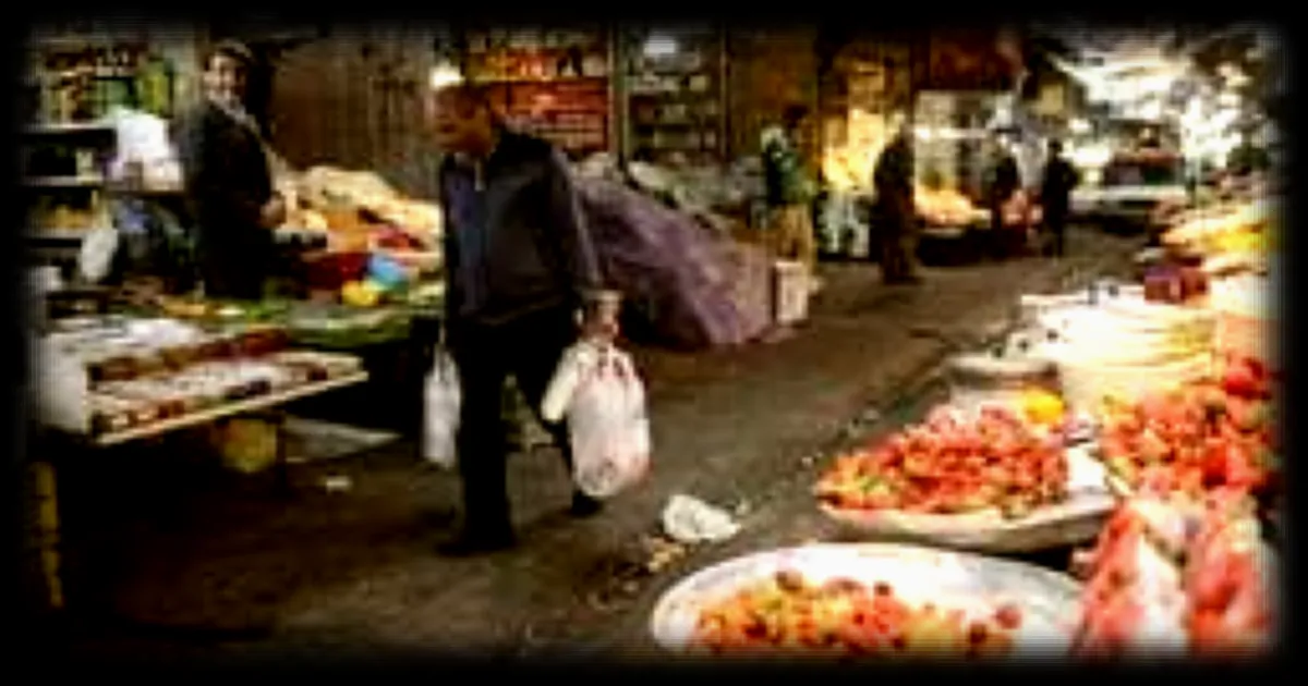 Inflation, rues vides et commerces fermés : le Nouvel an en Iran perturbé par un contexte économique difficile