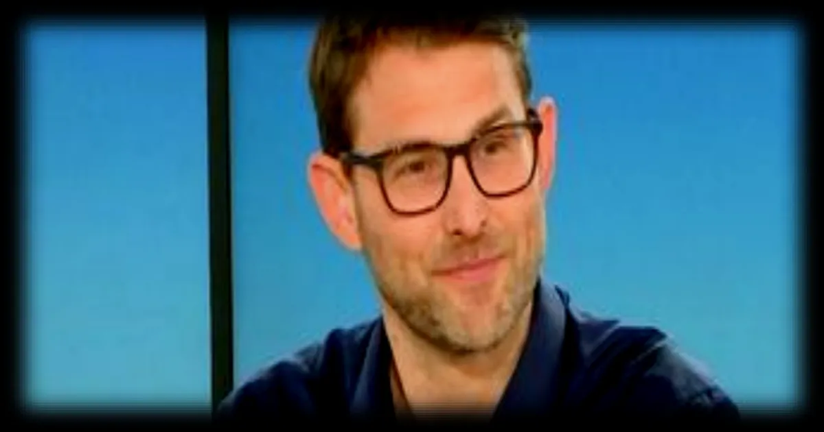 Interdiction du portable au collège/lycée : Boris Marme, écrivain et professeur de lettres, réagit aux annonces de suppression du portable une journée par mois