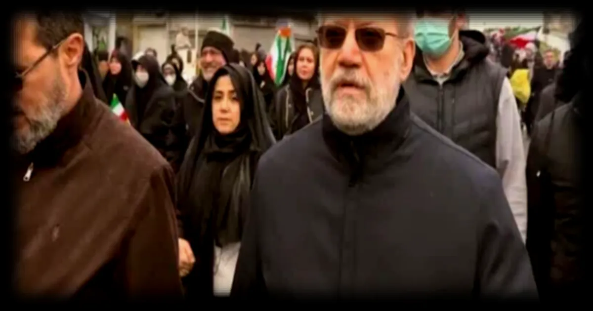 Iran : Ali Larijani en public, Mojtaba Khamenei absent