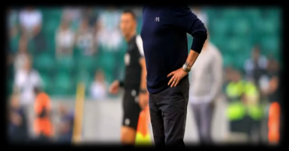 José Mourinho reste évasif sur son avenir : « Mon prochain objectif est d'emmener Benfica en Ligue des champions »