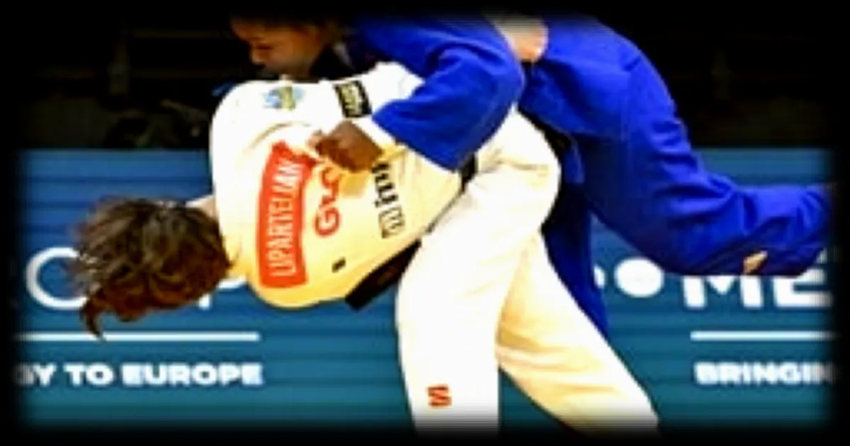 Judo : les Françaises Sarah-Léonie Cysique et Blandine Pont décrochent l’argent à Lausanne