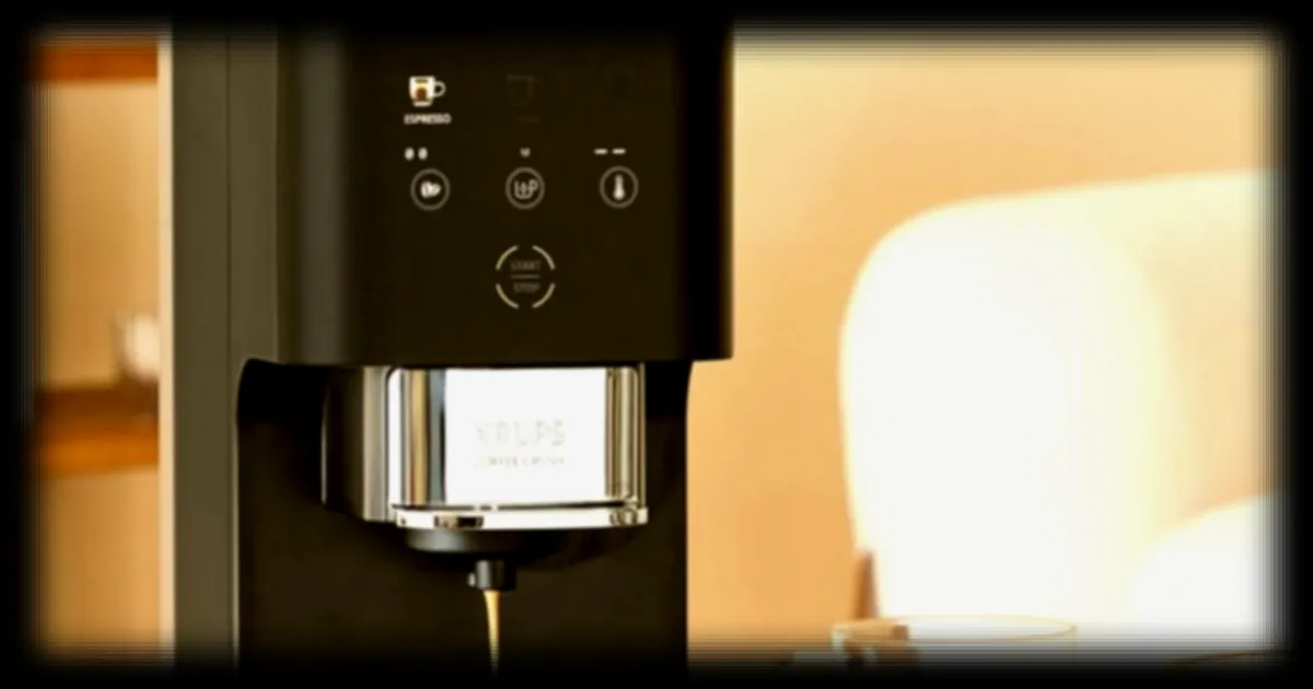 Krups lance sa Coffee Crush, une machine à grain ultra compacte pour les amoureux du café