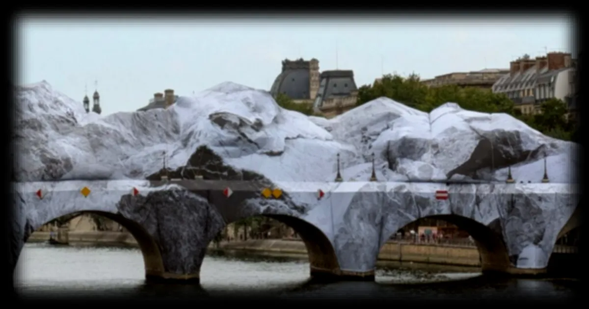 La Caverne du Pont Neuf de JR : une exposition immersive éphémère s’achève après deux semaines