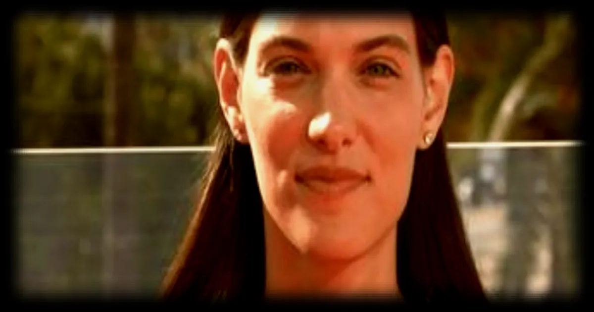 La chanteuse Charlotte Cardin partage ses expériences et ses sentiments sur sa carrière
