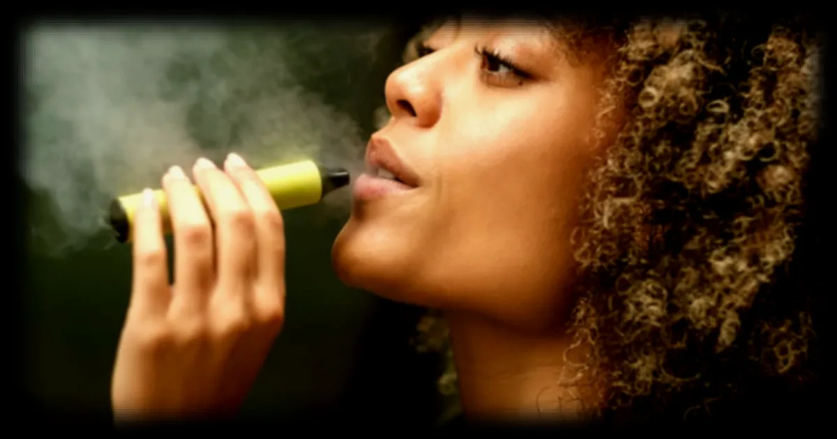 La cigarette électronique accélère-t-elle le vieillissement de la peau ? Les effets méconnus du vapotage sur la jeunesse