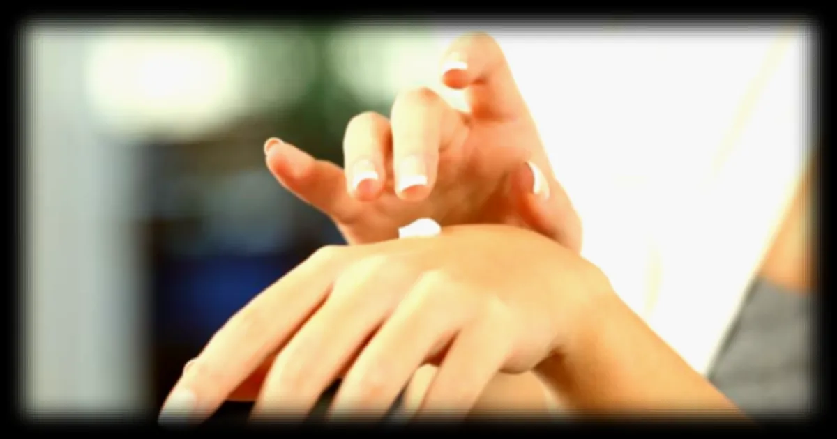 La cire de laine de mouton, un ingrédient naturel pour une peau plus douce