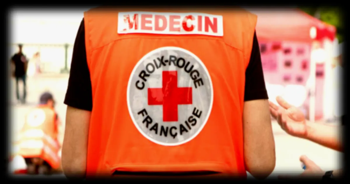La Croix-Rouge alerte les Français : pourquoi chaque foyer devrait préparer son sac d'urgence