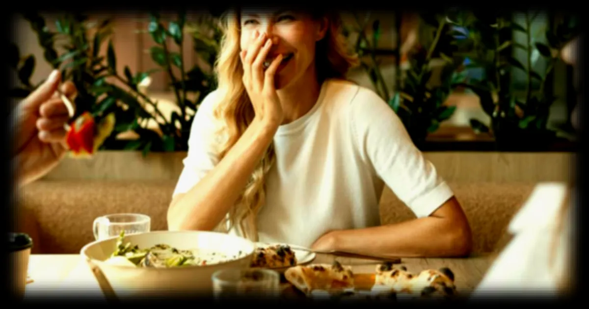 La génération Z relance les tables communes dans les restaurants, un phénomène social en hausse