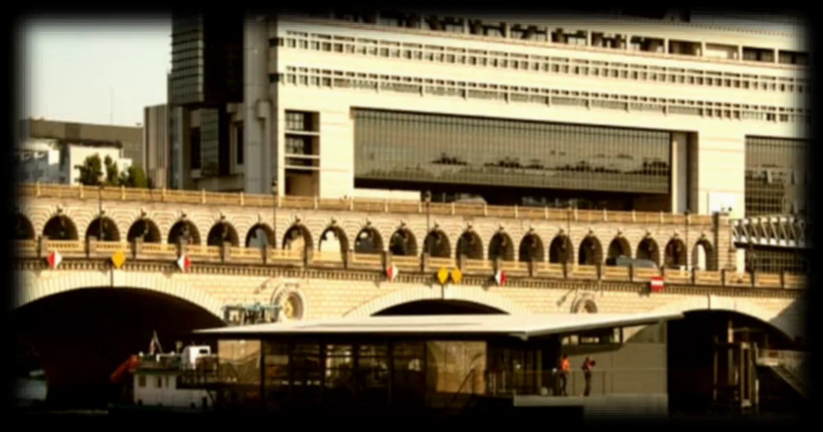 La guerre en Iran inquiète les marchés financiers : le taux de la dette française à 10 ans dépasse 3,8%, un niveau jamais vu depuis 2009