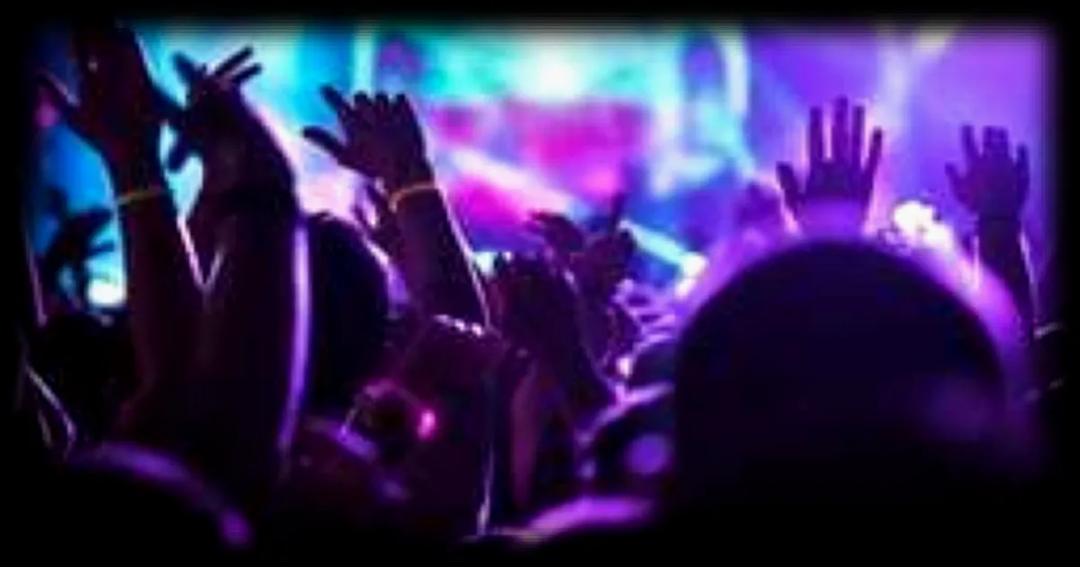 La Lituanie envisage des mesures pour stimuler la natalité en incitant les jeunes à fréquenter les discothèques