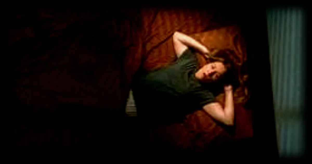 La nuit, source de pensées assombries : comprendre pourquoi