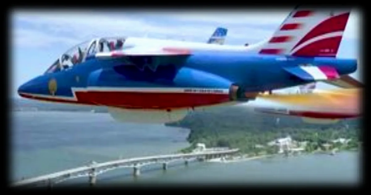 La Patrouille de France célèbre les 250 ans de l’indépendance américaine en survolant Yorktown