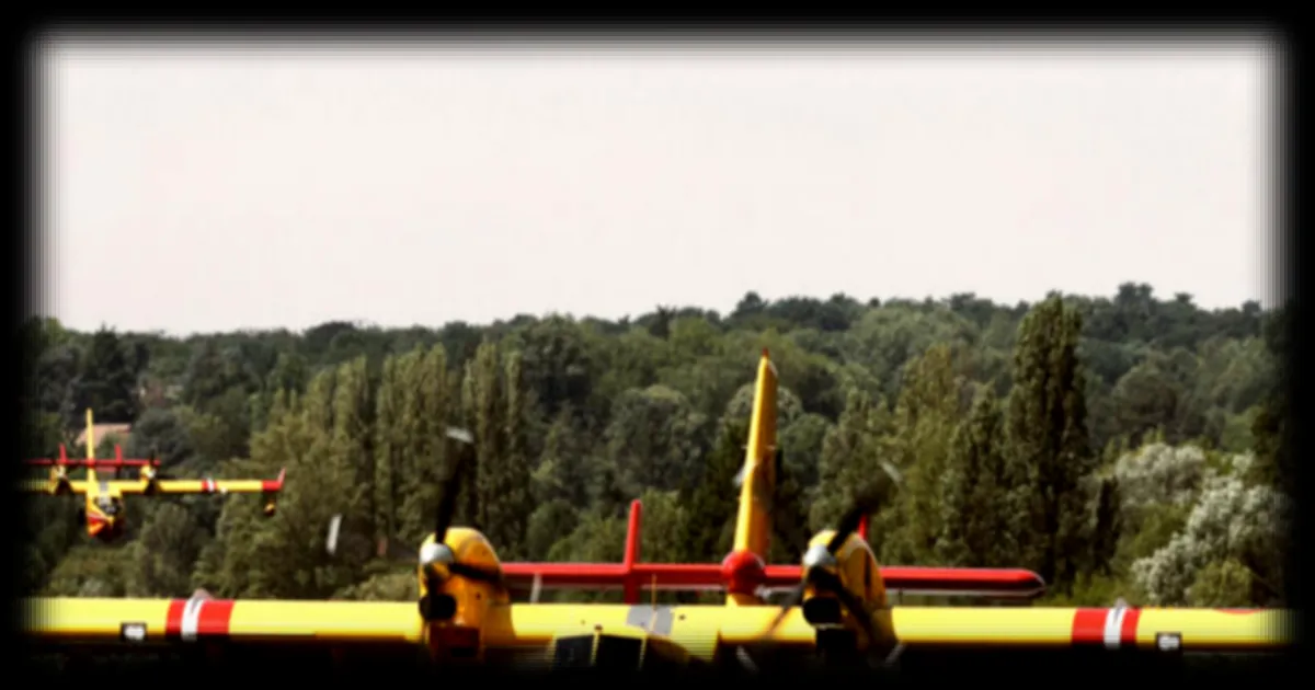 La polémique sur les Canadairs rattrape Gabriel Attal en pleine campagne présidentielle
