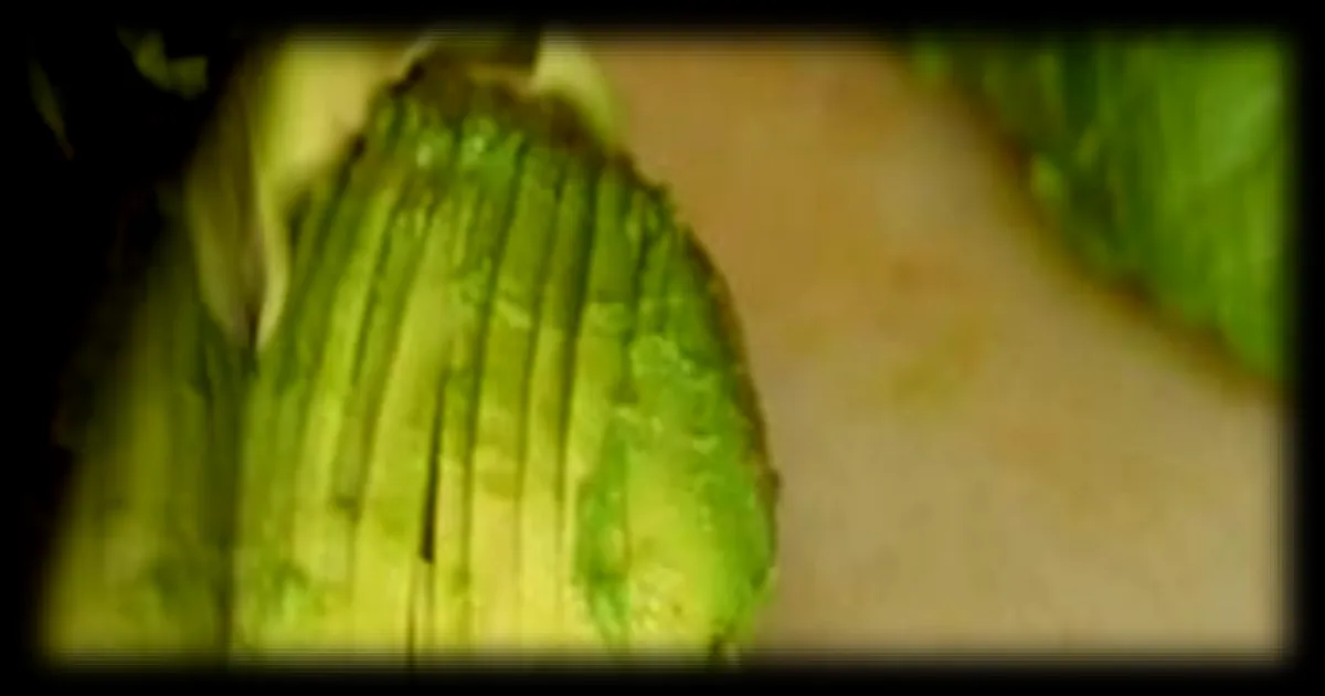 La production industrielle d'avocats : une consommation en eau importante et ses conséquences