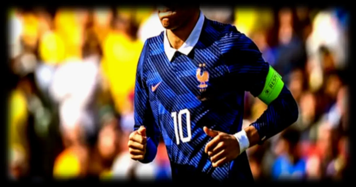 La publicité de la discorde avant la Coupe du monde : Mbappé et plusieurs joueurs de l'équipe de France crispés par l'utilisation de leur image sur un site de paris sportifs