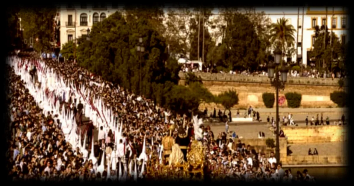 La Semaine Sainte à Séville : des prix exorbitants pour un balcon