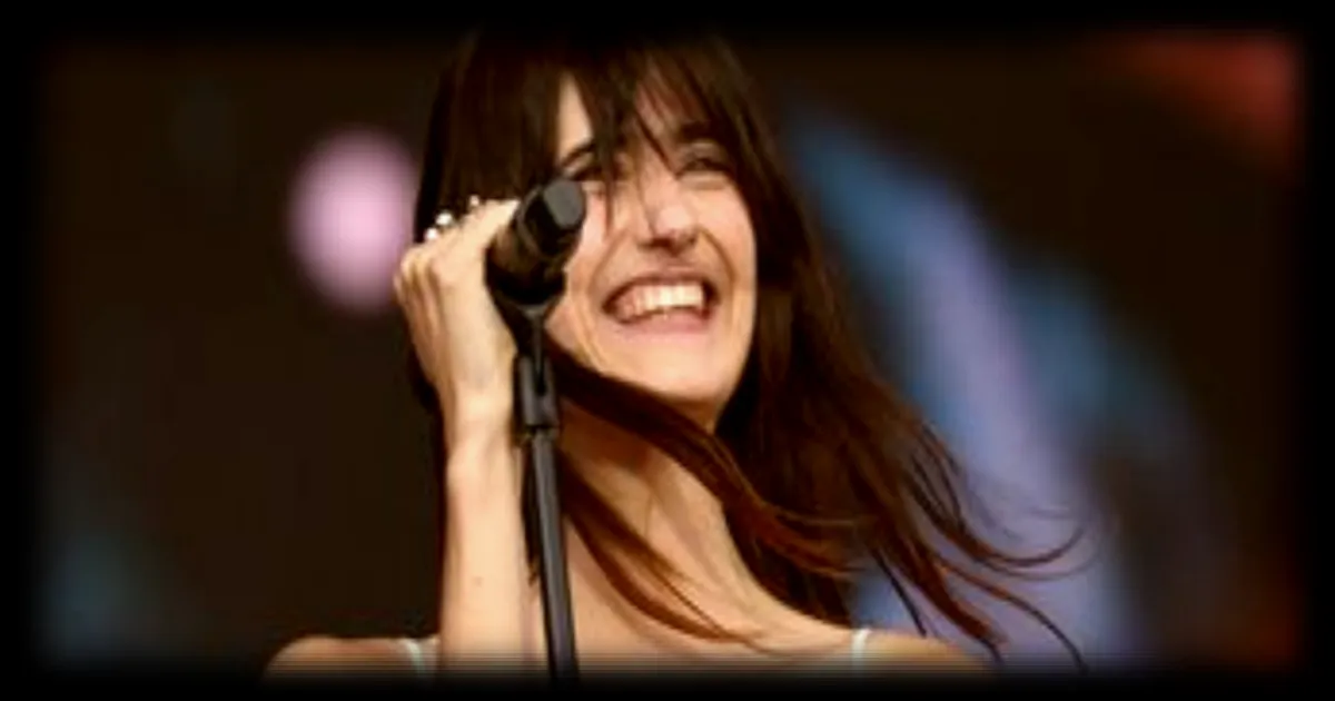 La sororité en chansons : comment Marguerite et d’autres artistes féminines redéfinissent le féminisme musical