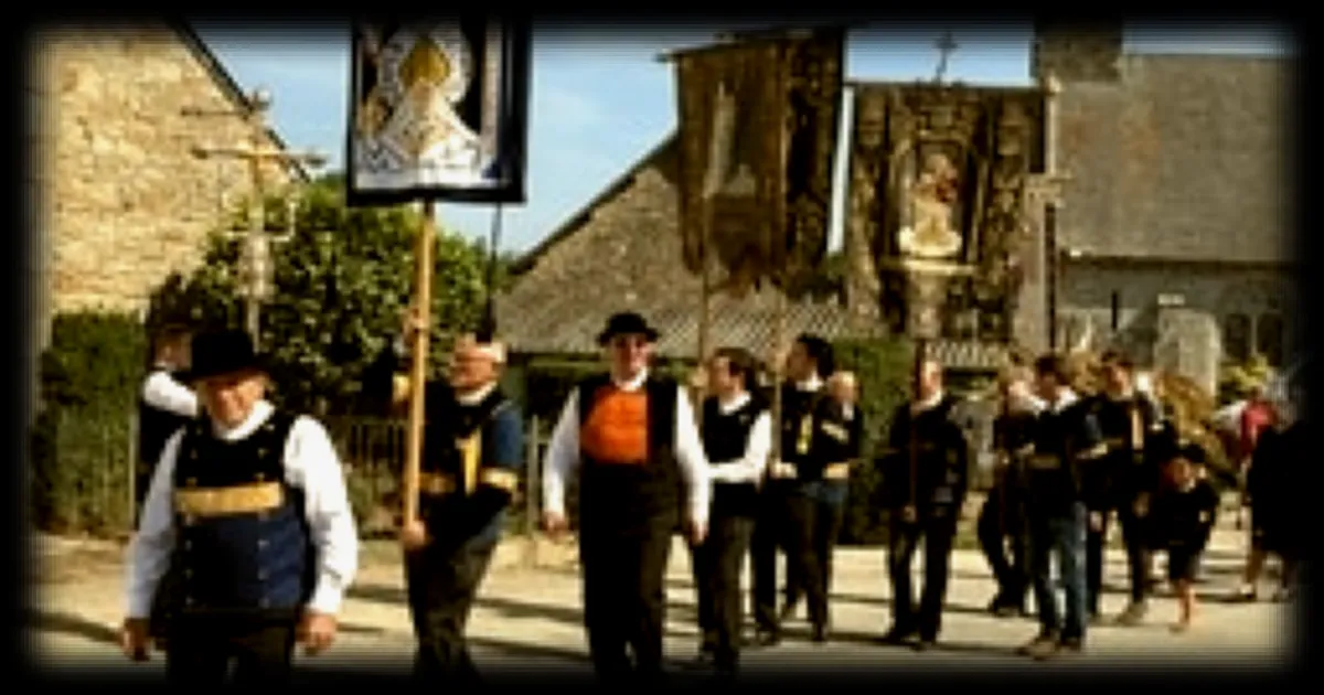 La tradition des pardons en Bretagne persiste malgré le déclin de la pratique catholique
