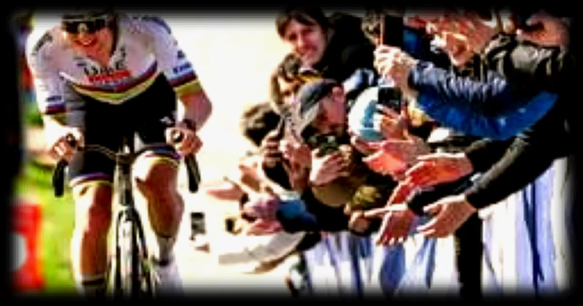 Lance Armstrong encense Tadej Pogacar et le place au sommet de l'histoire du cyclisme