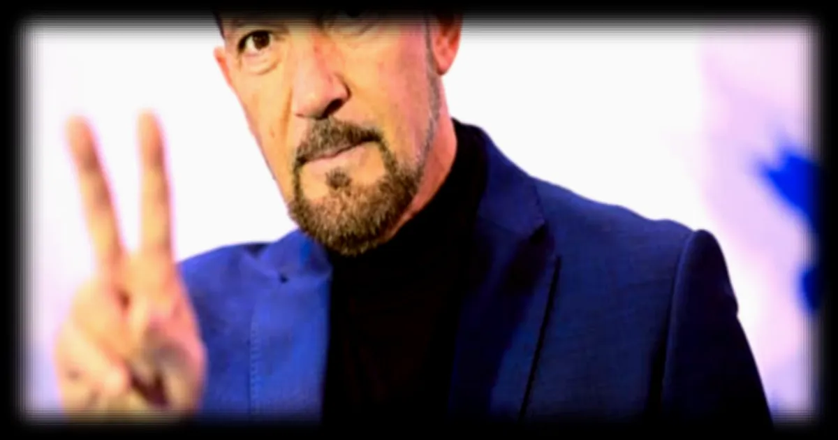 L'ancien joueur de l'OL révèle être le cousin d'Antonio Banderas