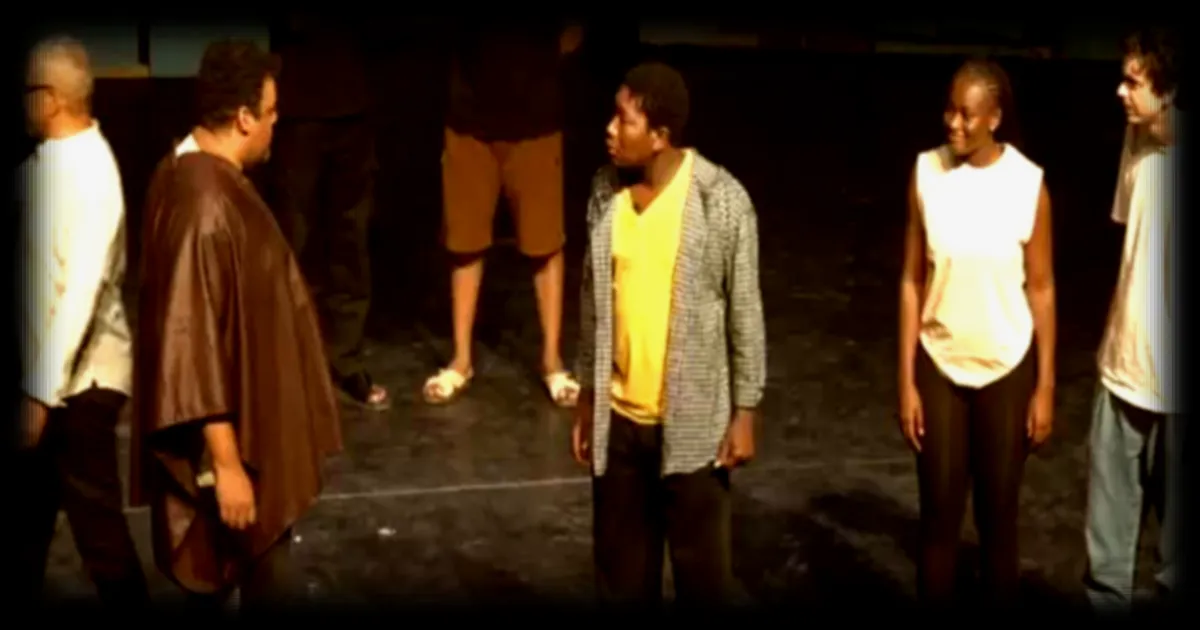 « L’Avare » de Molière revisité en nouchi ivoirien : une adaptation inédite à l’affiche à Dakar
