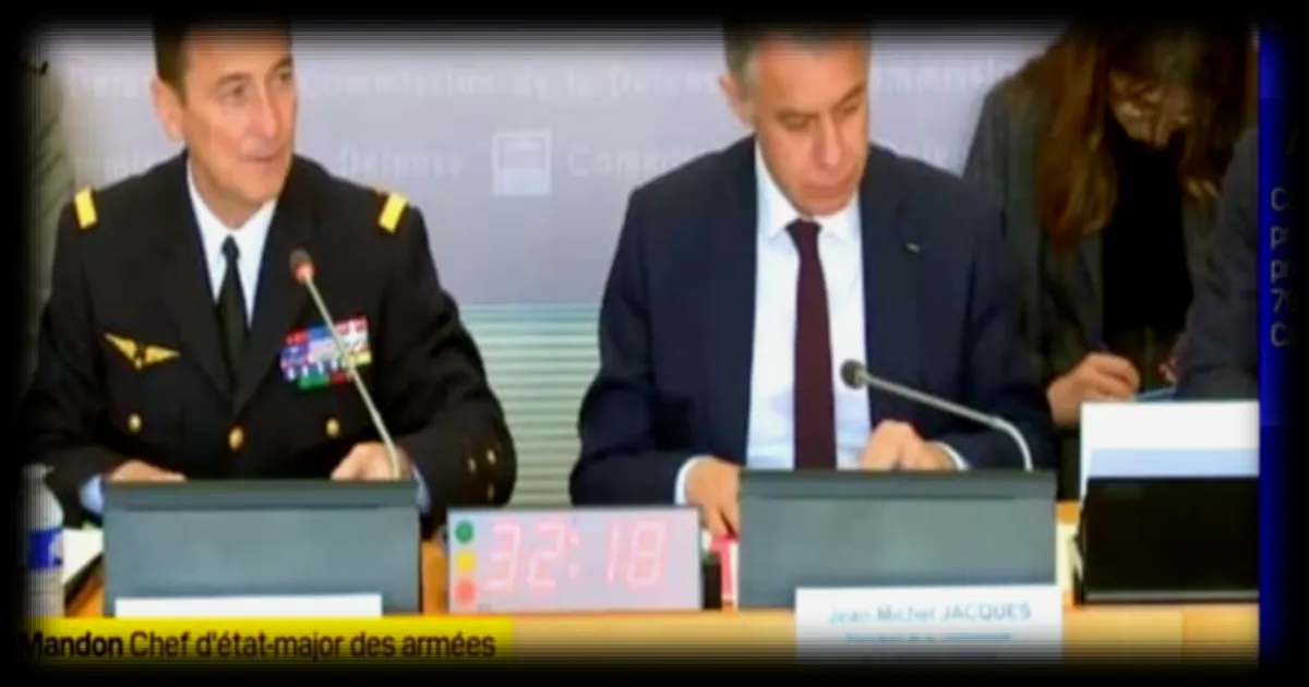 Le chef d'état-major des Armées, Fabien Mandon, souligne la nécessité de s'adapter aux nouvelles menaces et aux drones émergents