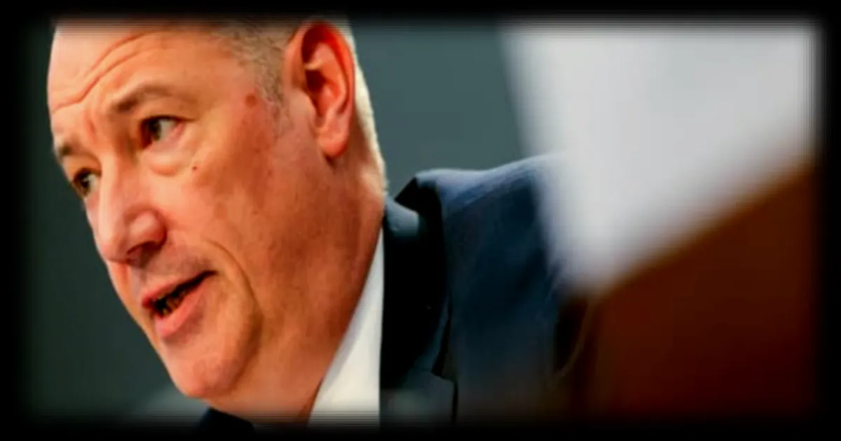 Le directeur de la police américaine de l'immigration ICE annonce son départ