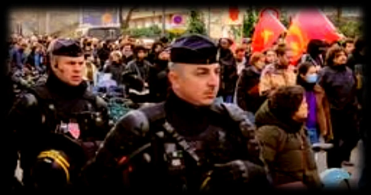 Le gouvernement lance des procédures de dissolution contre des « émanations » de la Jeune Garde