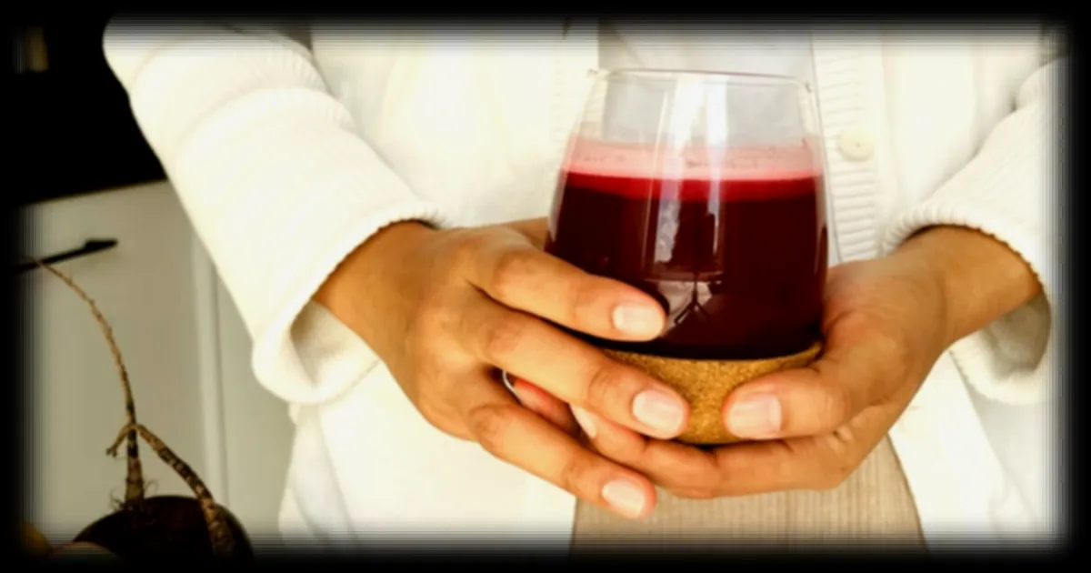 Le jus qui facilite le transit intestinal : un laxatif naturel selon les experts