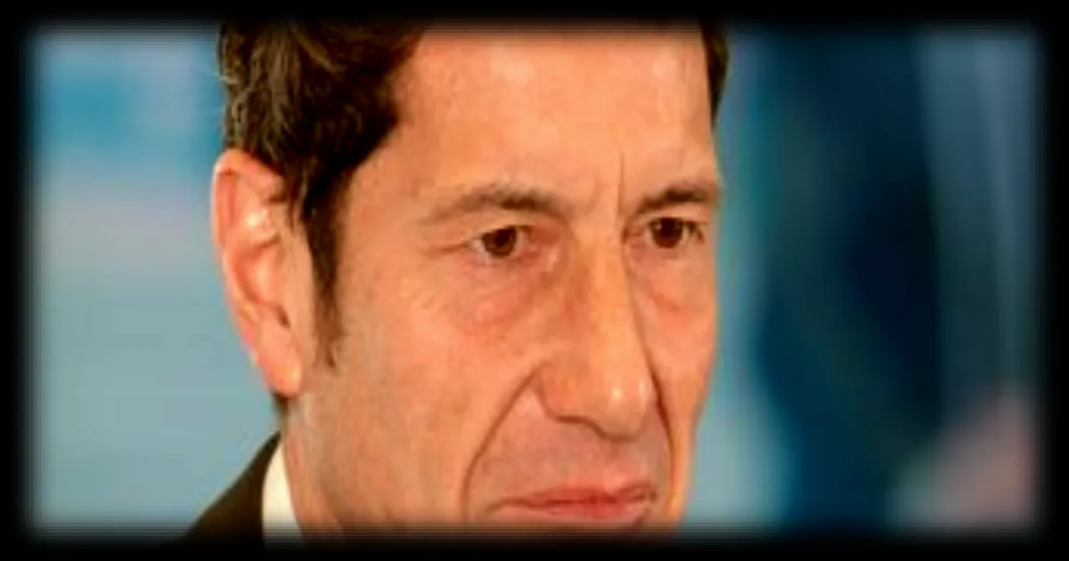 Le maire de Cannes, David Lisnard, annonce sa candidature à l'élection présidentielle et officialise son départ des Républicains