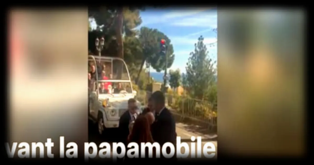 Le pape Léon XIV accueilli à Monaco : Deux militantes de PETA tentent d'interpeller le Saint-Père sur l'arrêt de la corrida