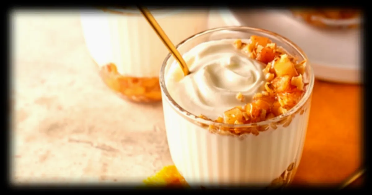 Le petit-déjeuner parfait pour vos intestins : le yaourt grec revisité façon tarte aux pommes selon le Dr. Joseph Salhab