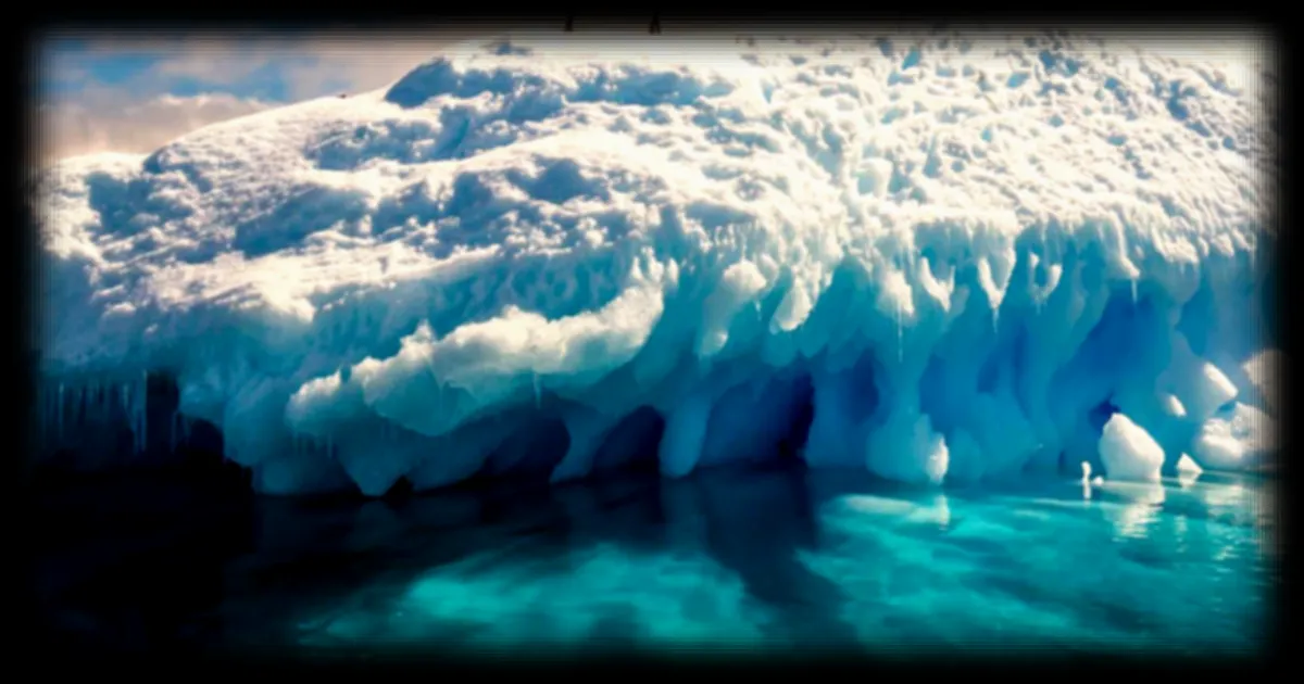Le plus grand iceberg du monde est en train de disparaître, révélant une explosion de vie