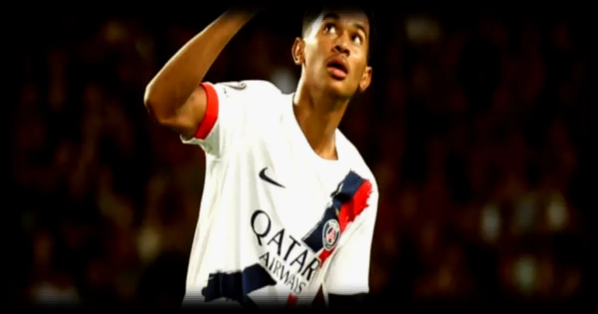 Le PSG envisage de prolonger le contrat de Senny Mayulu jusqu'en 2030