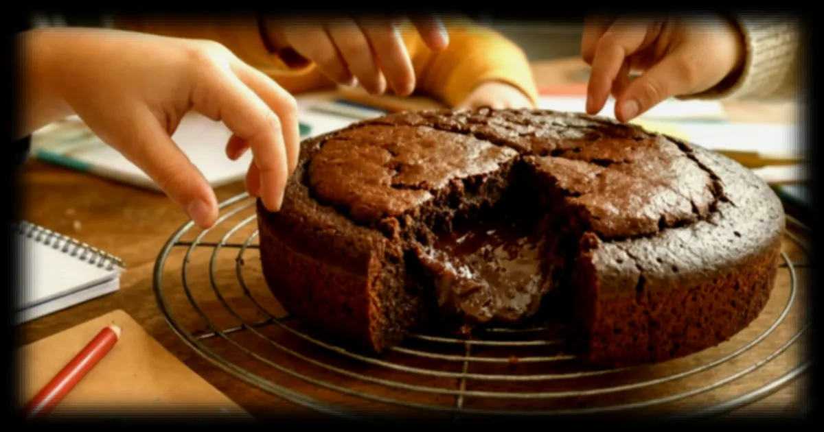 Le retour des classes inspire une recette emblématique : le fondant au chocolat, rituel gourmand de la rentrée