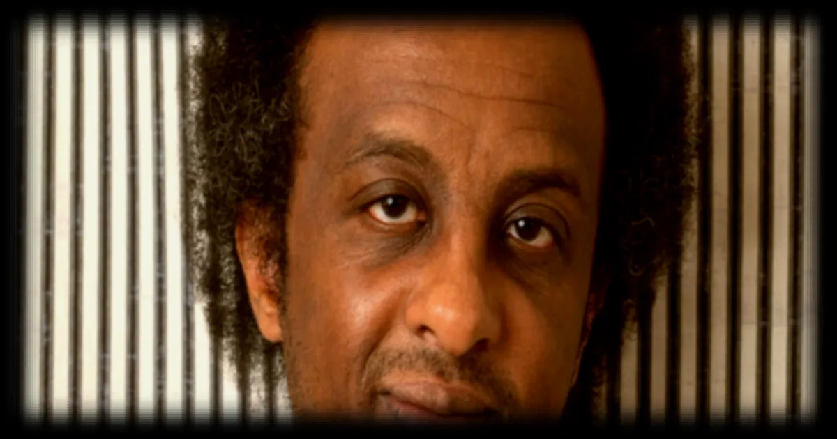 Le romancier Dinaw Mengestu met en lumière les oubliés du rêve américain dans son dernier roman