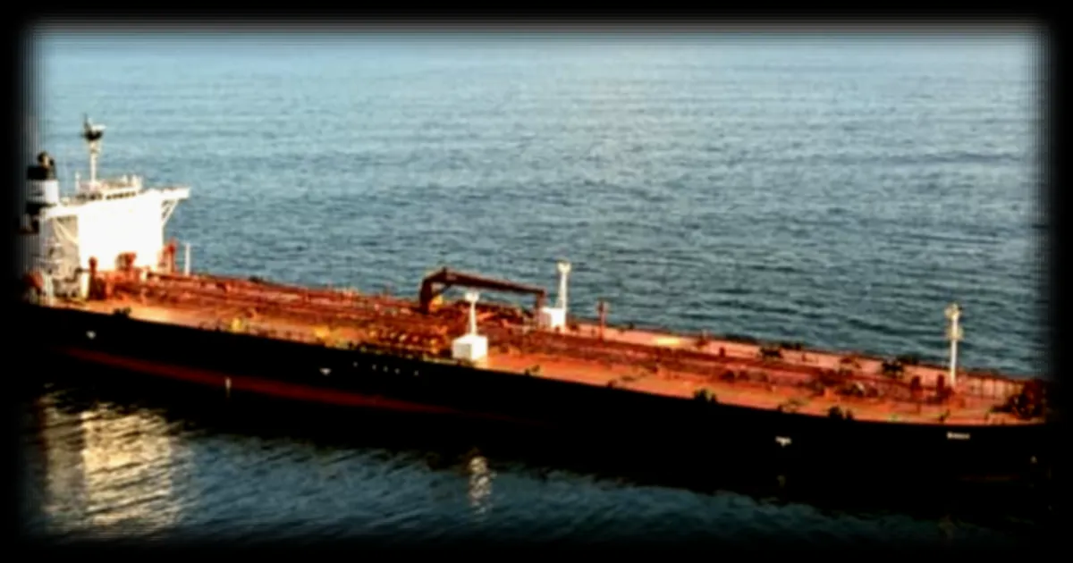 Le Royaume-Uni hésite à saisir les pétroliers russes sanctionnés en raison du coût élevé des opérations