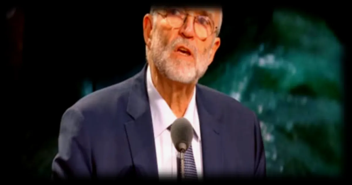 Le sénateur Étienne Blanc réagit après l'hommage à Quentin Deranque à Lyon