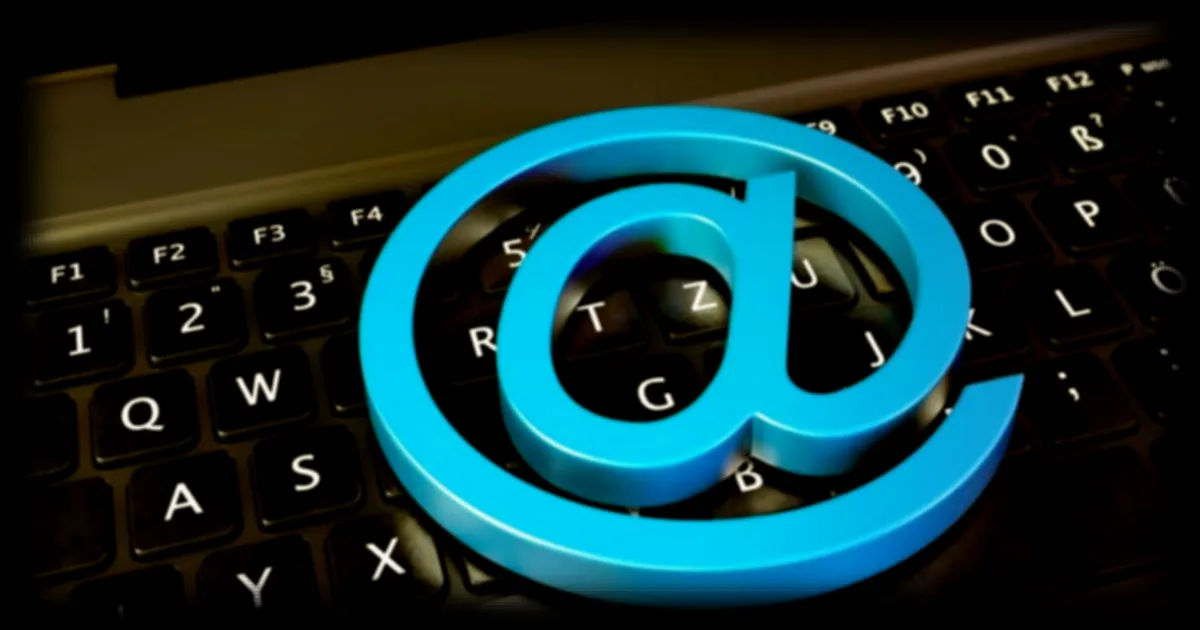 Le @ : symbole emblematique des communications mondiales depuis des decennies