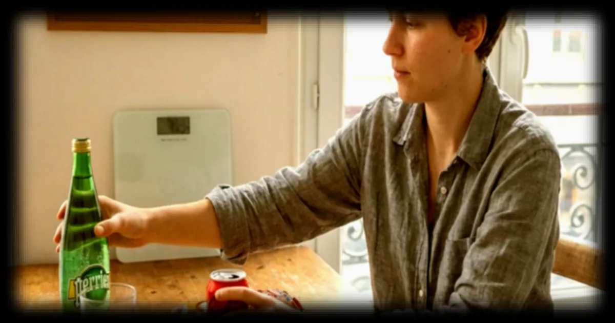 L'eau gazeuse : un nouvel allié pour le métabolisme du glucose et la perte de poids selon une étude japonaise